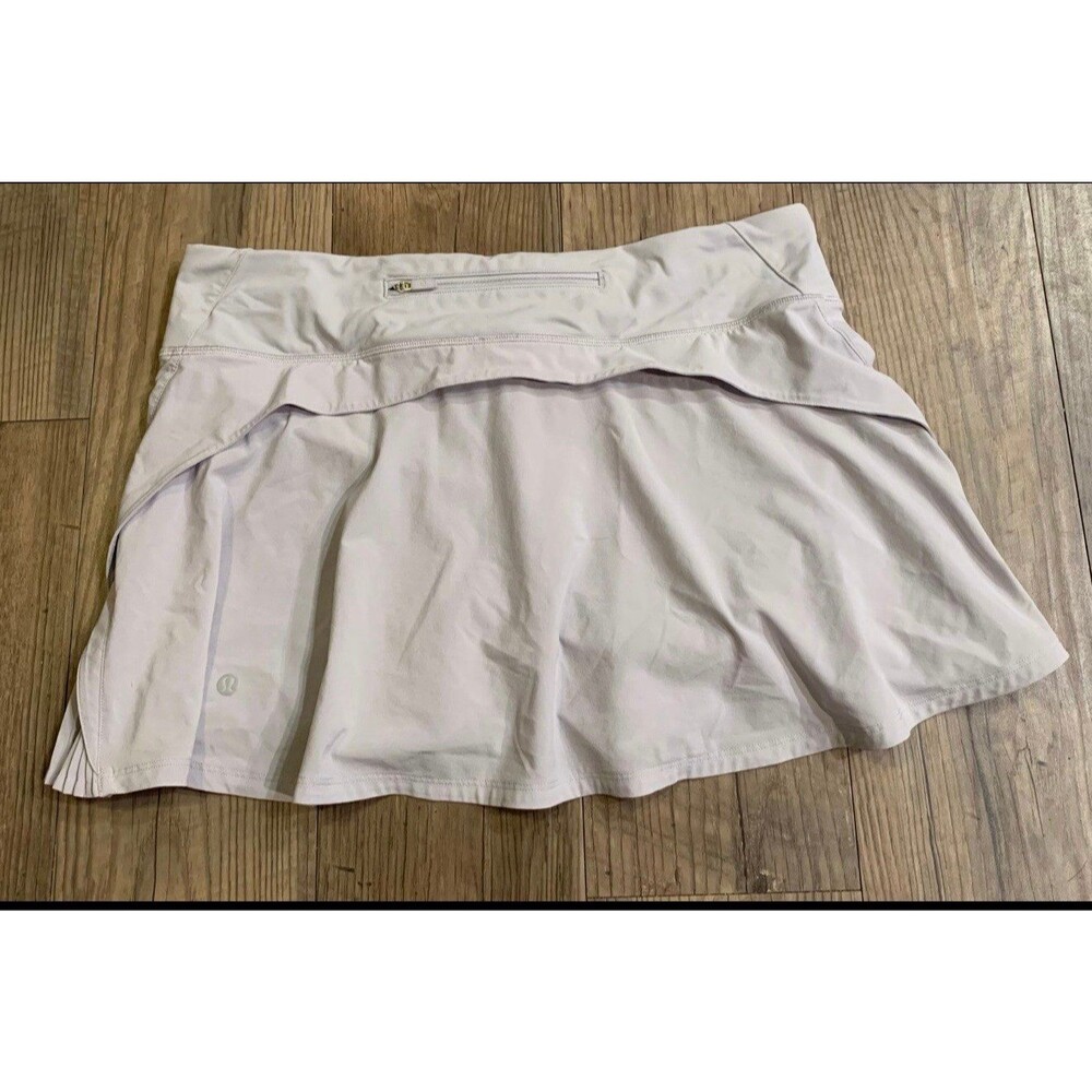 Lululemon Play Off The Pleats Skirt 13" Length Size 10 Silver Lilac